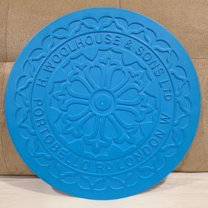 Vintage London Rubber Charger by MEPRA